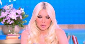 Κατερίνα Καινούργιου: Ο Παναγιώτης Κουτσουμπής την κάλεσε με βίντεοκληση την ώρα της εκπομπής – «Δε ξέρει τι δουλειά κάνω;»