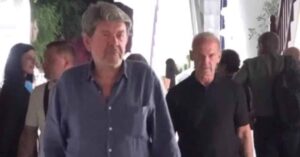 Γιάννης Λάτσιος και Πέτρος Κωστόπουλος απολαμβάνουν τη νυχτερινή ζωή στη Μύκονο