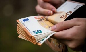ΕΚΤΑΚΤΟ ΤΩΡΑ ΓΙΑ ΤΟΥΣ ΣΥΝΤΑΞΙΟΥΧΟΥΣ: ΑΥΤΟΙ ΔΙΚΑΙΟΥΝΤΑΙ ΕΠΙΔΟΜΑ ΕΩΣ 846 ΕΥΡΩ ΚΑΙ ΔΕΝ ΤΟΥΣ ΤΟ ΕΧΕΙ ΠΕΙ ΚΑΝΕΝΑΣ