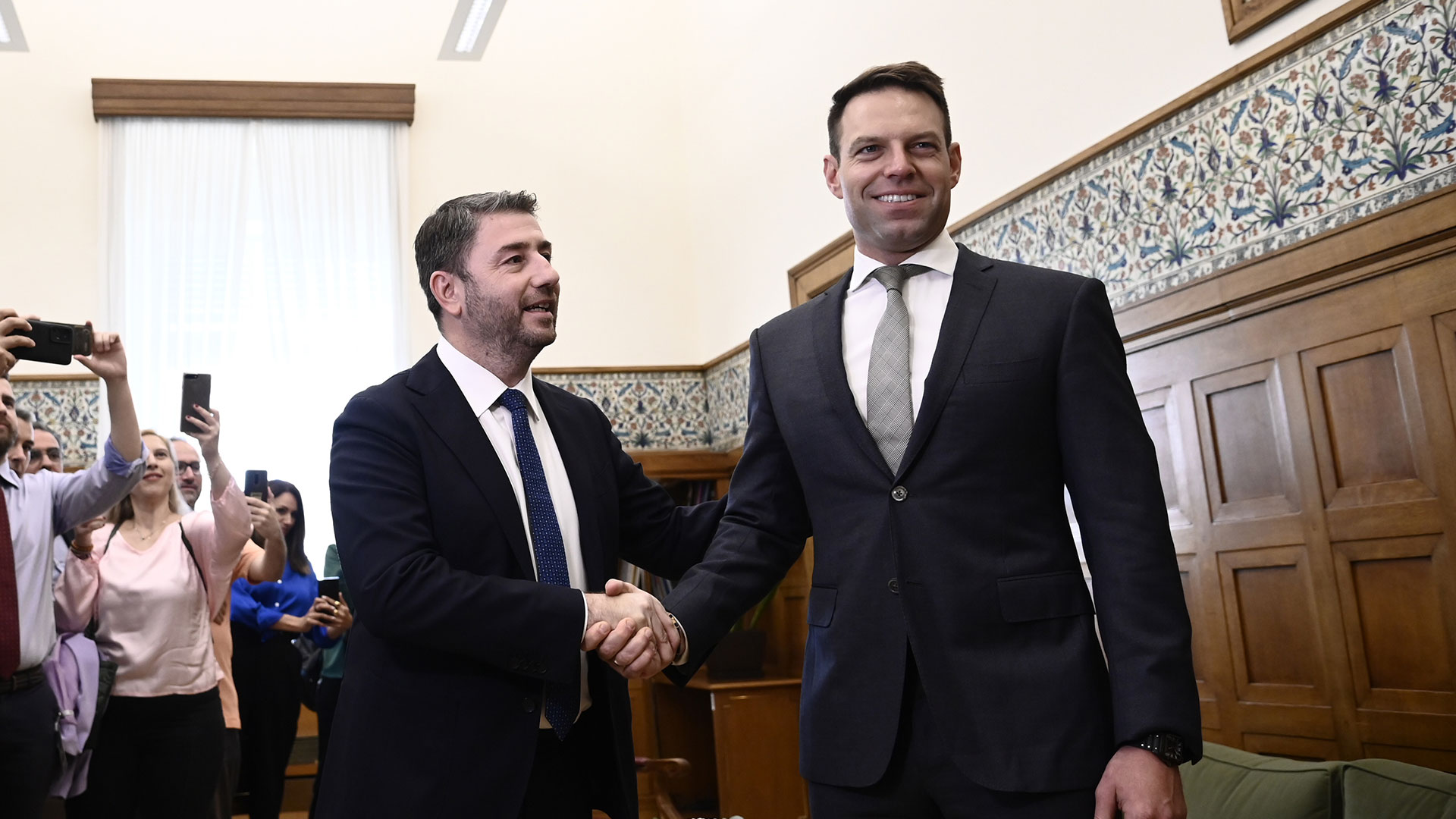Δημοσίευμα βόμβα για Στέφανο Κασσελάκη και ΠΑΣΟΚ - Ραγδαίες πολιτικές εξελίξεις