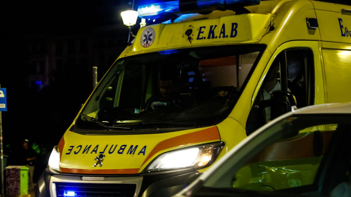 Θανατηφόρο τροχαίο: Αυτοκίνητο τυλίχθηκε στις φλόγες μετά από πρόσκρουση σε τοιχίο – Απανθρακώθηκε ο οδηγός