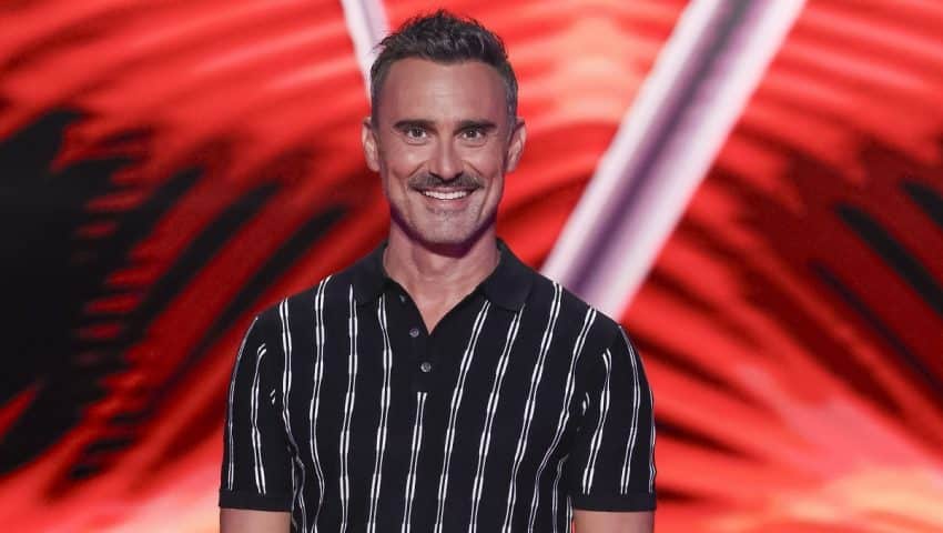 Εκτός «Voice» o Καπουτζίδης: Ο παρουσιαστής που θα πάρει τη θέση του στο talent show του ΣΚΑΪ