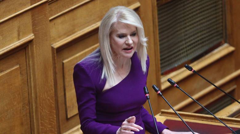 Τέλος η Θεοδώρα Τζάκρη από το κόμμα Κασσελάκη