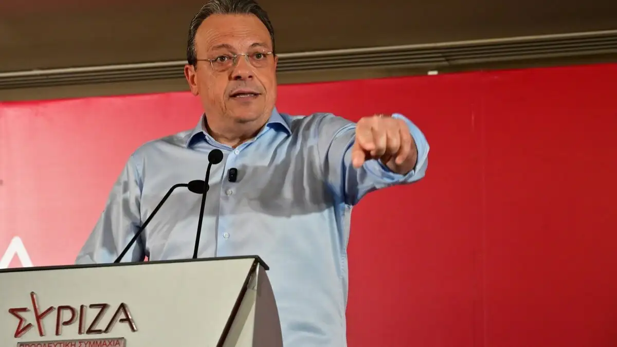 ΒΟΜΒΑ ΣΤΗΝ ΚΥΒΕΡΝΗΣΗ - ΣΥΡΙΖΑ ΚΑΙ ΤΣΙΠΡΑΣ ΓΙΝΟΝΤΑΙ ΕΝΑ