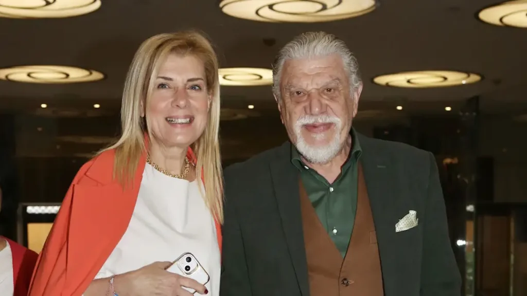 Γιάννης Βούρος: Ο λόγος που παντρεύτηκε ξανά με τη σύζυγό του, Λένα Κώνστα: «Είδαμε τα υπέρ και τα κατά»