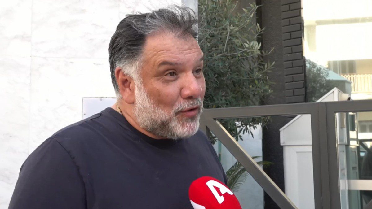 Γρηγόρης Αρναούτογλου: Οι πρώτες δηλώσεις μετά την περιπέτεια με την υγεία του – «Έμεινα στο νοσοκομείο τ..»