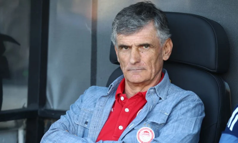 Στόπερ 4 εκατ. πιέζει να έρθει στον Ολυμπιακό, τρέχουν οι εξελίξεις