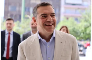 ΕΚΤΑΚΤΟ: ΠΑΡΑΙΤΗΘΗΚΕ ΑΠΟ ΒΟΥΛΕΥΤΗΣ
