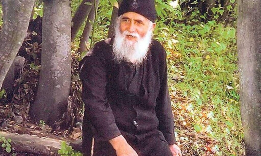 Αληθινή ιστορία: Ο Άγιος γέροντας Παΐσιος με έβγαλε από το αδιέξοδο