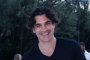 «Ήταν όλη μου η ζωή..» – Έκανε την δυσάpεστη ανακοίνωση με μια ανάρτηση ο Χριστόφορος Παπακαλιάτης