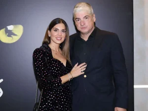 Σταματίνα Τσιμτσιλή – Θέμης Σοφός: Μόλις αποκάλυψαν τα ευxάριστα και όλοι τους εύxoνται