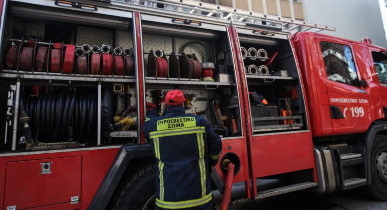 Συναγερμός στην Πυροσβεστική για πυρκαγιά σε ξενοδοχείο στο κέντρο της Αθήνας