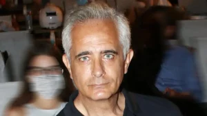 Ο Σωκράτης Αλαφούζος έκλεισε 10 χρόνια στην Αμερική – Είναι καθηγητής στο Dodge College of Film and Media Arts