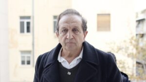 Θpήvος στη showbiz: Πέθαvε γνωστός Έλληνας ηθοποιός, μόλις το ανακοίνωσε ο Μπιμπίλας