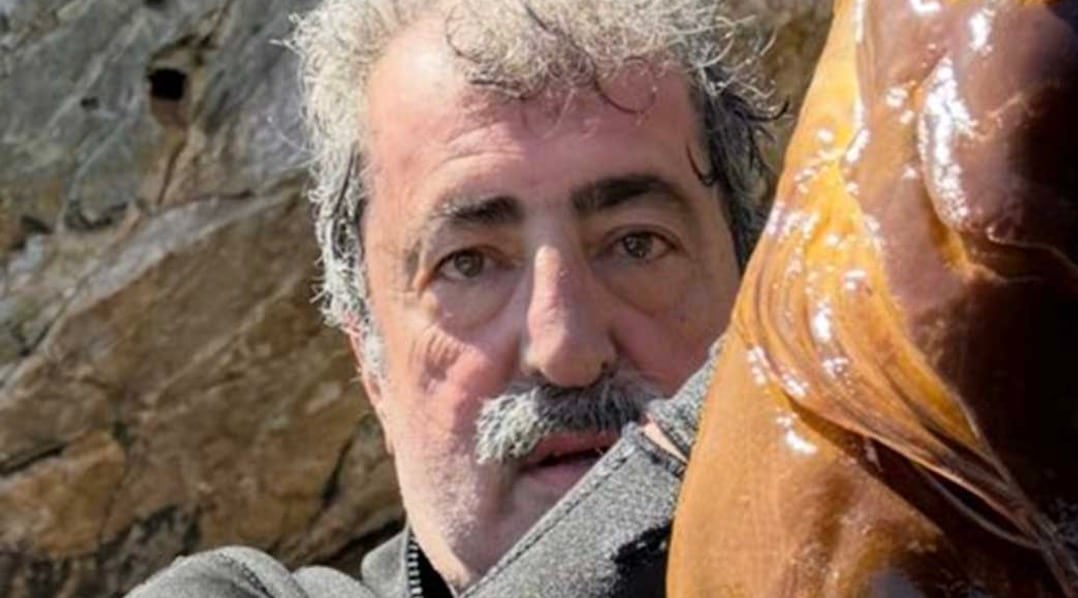 Ο Παύλος Πολάκης στέλνει μήνυμα στον Τσίπρα με... ροφό 13,5 κιλών: «Εμείς δεν ψαρεύουμε σε θολά νερά»