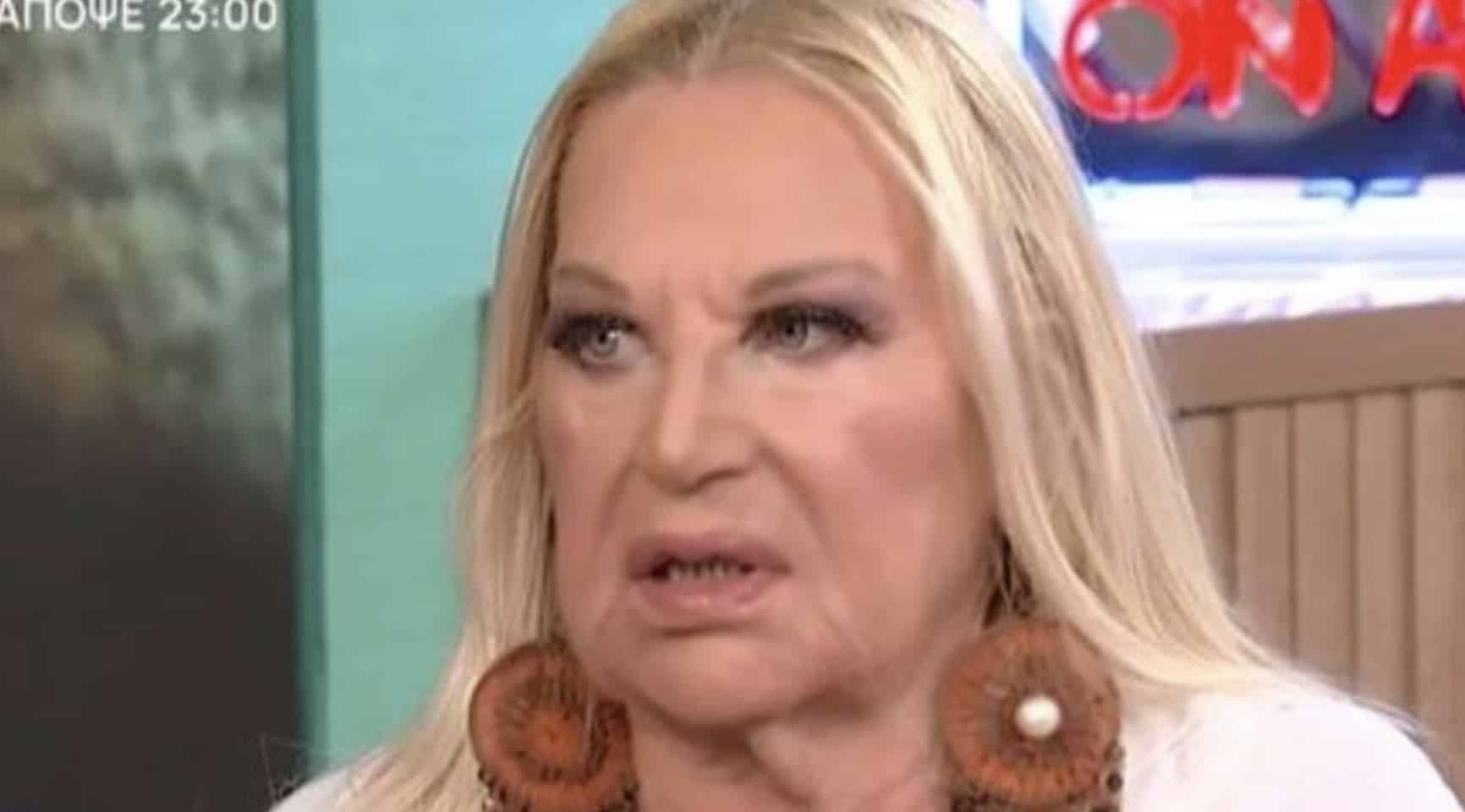 Αννούλα Βασιλείου: « Με το που με πήγε ο Αγγελόπουλος στο σπίτι του, η μάνα του άρχισε το βρίσιμο - Δεν αγκάλιασε ποτέ τα παιδιά μου»