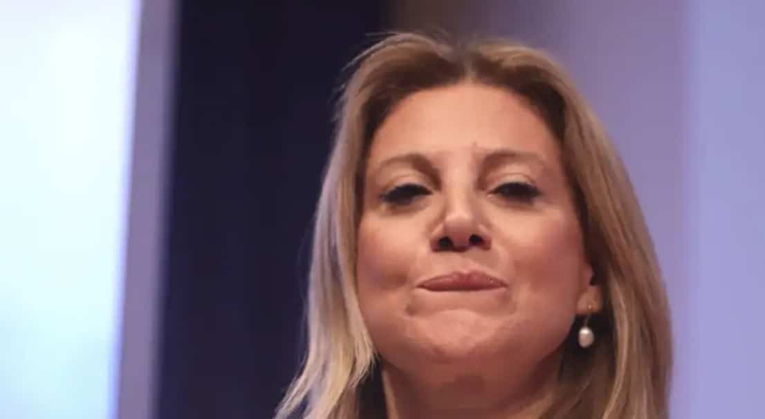 Η Καρυστιανού προκαλεί Μητσοτάκη: «Θέλω ντιμπέιτ μαζί του, έχω πολλά να ρωτήσω – Πόσα κοστίζει το Μαξίμου κάθε μήνα;»