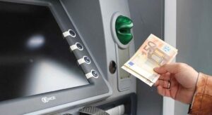 Ποιοι θα δουν «ζεστό» χρήμα από e-ΕΦΚΑ και ΔΥΠΑ την εβδομάδα 8-12 Ιουνίου