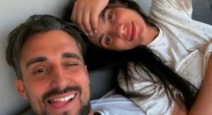 Γέννησε η Μαριαλένα Ρουμελιώτη – Πατέρας για πρώτη φορά ο Σάκης Κατσούλης