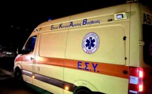 ΣΟΚ ΤΩΡΑ: ΤΕΣΣΕΡΙΣ ΤΟΥΡΚΟΙ ΞΥΛΟΚΟΠΗΣΑΝ ΕΛΛΗΝΙΔΑ ΣΤΟ ΛΙΜΑΝΙ ΚΑΙ ΤΗΝ ΕΣΤΕΙΛΑΝ ΣΤΟ ΝΟΣΟΚΟΜΕΙΟ
