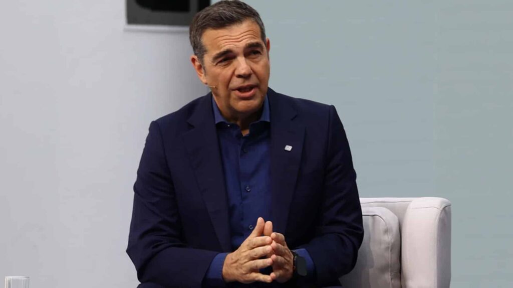 Τσίπρας: «Δεν πήγα στο Columbia, έμαθα αγγλικά σε φροντιστήριο, γι’ αυτό δεν έχω καλή προφορά»