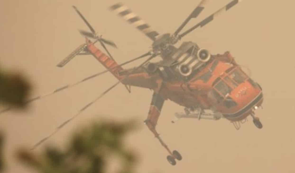 Φωτιά στη Σκόπελο - Σηκώθηκαν αεροσκάφη και ελικόπτερο