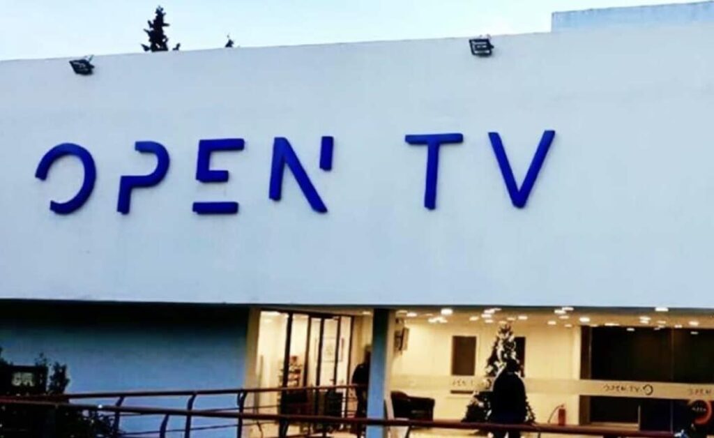 ΤΡΟΜΟΣ ΓΙΑ ΠΑΣΙΓΝΩΣΤΗ ΕΛΛΗΝΙΔΑ ΔΗΜΟΣΙΟΓΡΑΦΟ ΤΟΥ OPEN – ΣΤΟ ΝΟΣΟΚΟΜΕΙΟ ΜΕΤΑ ΑΠΟ ΕΚΡΗΞΗ ΚΛΙΜΑΤΙΣΤΙΚΟΥ