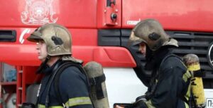 Πυροσβέστες δέχθηκαν επίθεση σε καταυλισμό Ρομά στον Ασπρόπυργο– Τι καταγγέλλουν οι «δασοκομάντος»