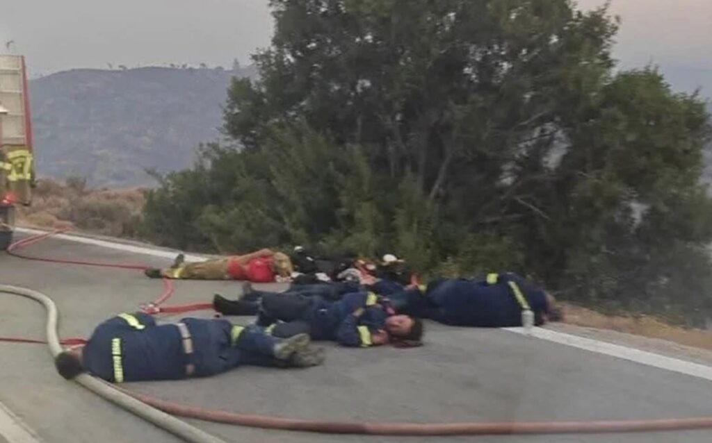 Ευχαριστούμε τους Έλληνες πυροσβέστες για την πολύτιμη προσφορά και τις υπηρεσίες τους – Τους ευχόμαστε κάθε καλό και είμαστε πάντα στο πλευρό τους