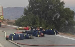 Ευχαριστούμε τους Έλληνες πυροσβέστες για την πολύτιμη προσφορά και τις υπηρεσίες τους – Τους ευχόμαστε κάθε καλό και είμαστε πάντα στο πλευρό τους