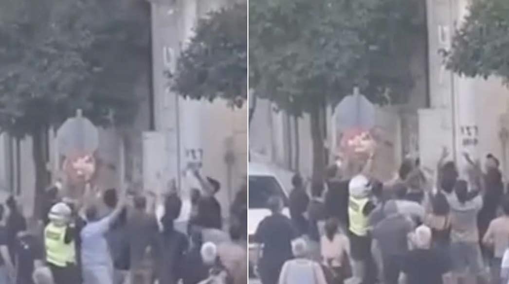 Φωτιά στην Καλλιθέα: Η συγκλονιστική στιγμή που η ηλικιωμένη πηδάει από το μπαλκόνι για να σωθεί