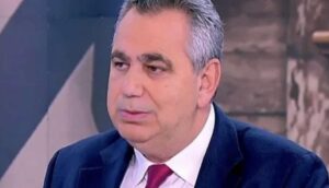 Φεύγει από τον ΣΚΑΪ μετά από 23 χρόνια ο Βασίλης Χιώτης