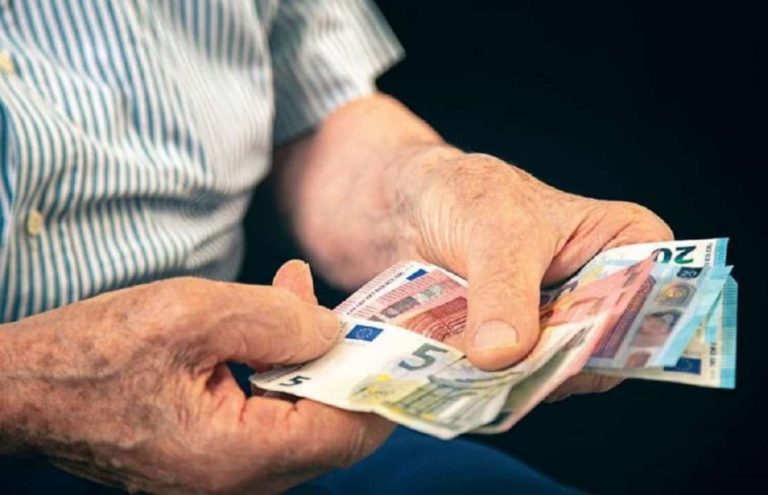 Συντάξεις: Αυξήσεις σε ειδικές κατηγορίες δημοσίων υπαλλήλων & στρατιωτικών
