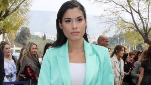 «Σήμερα αποχαιρετάμε…» – Βαρύ πένθος για την τραγουδίστρια Θωμαή Απέργη