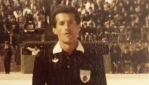 ΘΡΗΝΟΣ ΤΩΡΑ: ΝΕΚΡΟΣ Ο ΚΩΣΤΑΣ ΜΠΟΥΣΙΑΣ