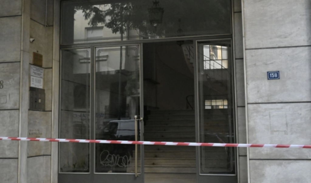 «Η κόρη είδε τα πόδια του και τα…»: Σοκ με αυτό που αντίκρισε η κόρη του Σταύρου Γεωργίου μόλις μπήκε στο γραφείο – Η συγκλονιστική μαρτυρία του αδελφού του