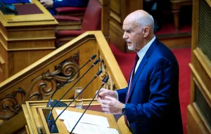 Ο Γ. Παπανδρέου ζητάει αποποινικοποίηση της κάνναβης