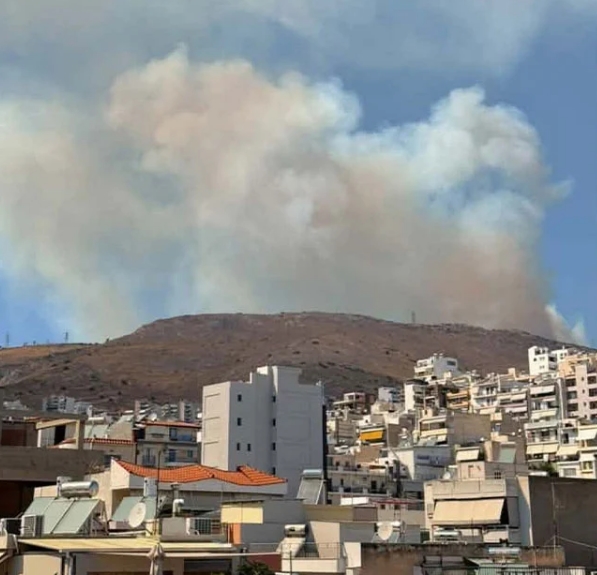 Έκτακτο: Μεγάλη φωτιά στην Αττική – Ήχησε το 112