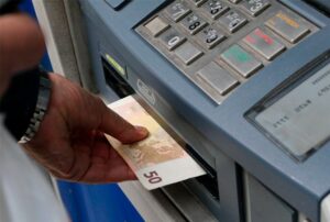 ΕΚΤΑΚΤΗ ΑΝΑΚΟΙΝΩΣΗ ΕΦΚΑ για Συντάξεις Αυγούστου και Σεπτεμβρίου – Πότε μπαίνουν στους Συνταξιούxους