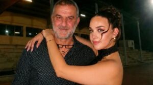 Βικτώρια Δέλλα: «Μαμά μου, μπορεί να μη σε κρατούσα από το χέρι εκείνη τη στιγμή, όμως σε ένιωθα δίπλα μου»