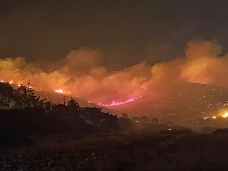 ΣΥΝΑΓΕΡΜΟΣ ΤΩΡΑ: ΣΥΝΕΛΗΦΘΗ Ο ΔΗΜΑΡΧΟΣ ΓΙΑ ΤΗ ΦΩΤΙΑ