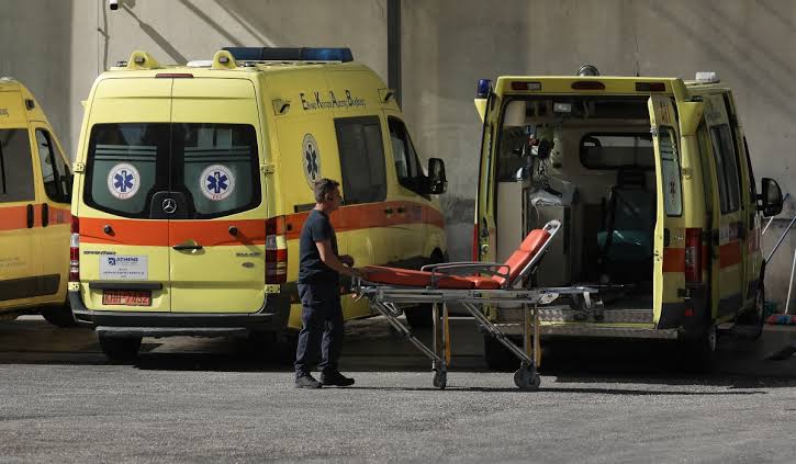 Αυτοκίνητο συγκρούστηκε με βυτιοφόρο – Νεκροί μητέρα με το μωρό της, 4 τραυματίες στο νοσοκομείο