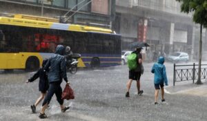 «ΚΛΕΙΔΩΣΕ» Ο ΚΑΙΡΟΣ ΤΟΥ ΣΑΒΒΑΤΟΚΥΡΙΑΚΟΥ – ΑΛΛΑΖΕΙ ΕΝΤΕΛΩΣ ΤΟ ΣΚΗΝΙΚΟ – ΠΟΥ ΘΑ ΕΧΕΙ ΚΑΤΑΙΓΙΔΕΣ