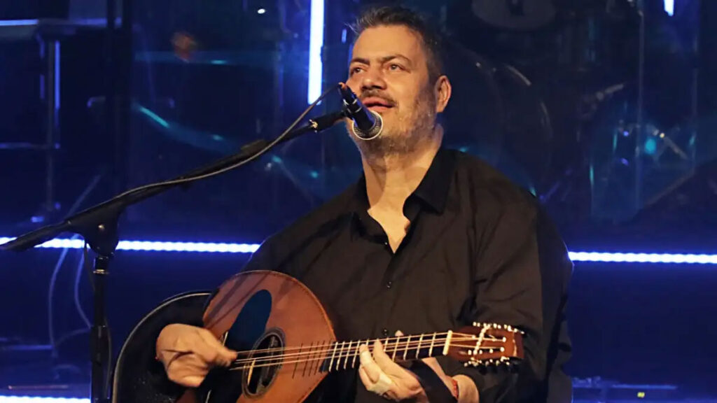 Έκτακτο για τον τραγουδιστή Μανώλη Κονταρό