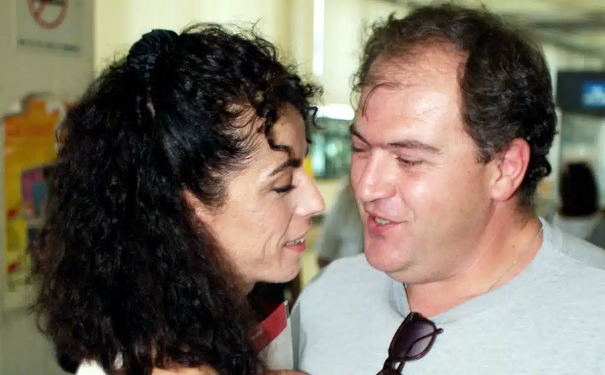 Συγκινεί η Βούλα Πατουλίδου για τον σύζυγό της - «Περίμενες να περάσει η γιορτή μου για να με αποχαιρετήσεις»