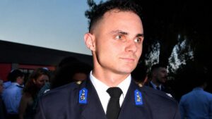 Μοναχοπαίδι από το Αγρίνιο: Ποιος ήταν ο 27χρονος Υποδιοικητής της Πυροσβεστικής Κωνσταντίνος Λαιμοδέτης που έχασε τη ζωή του στο Γύθειο