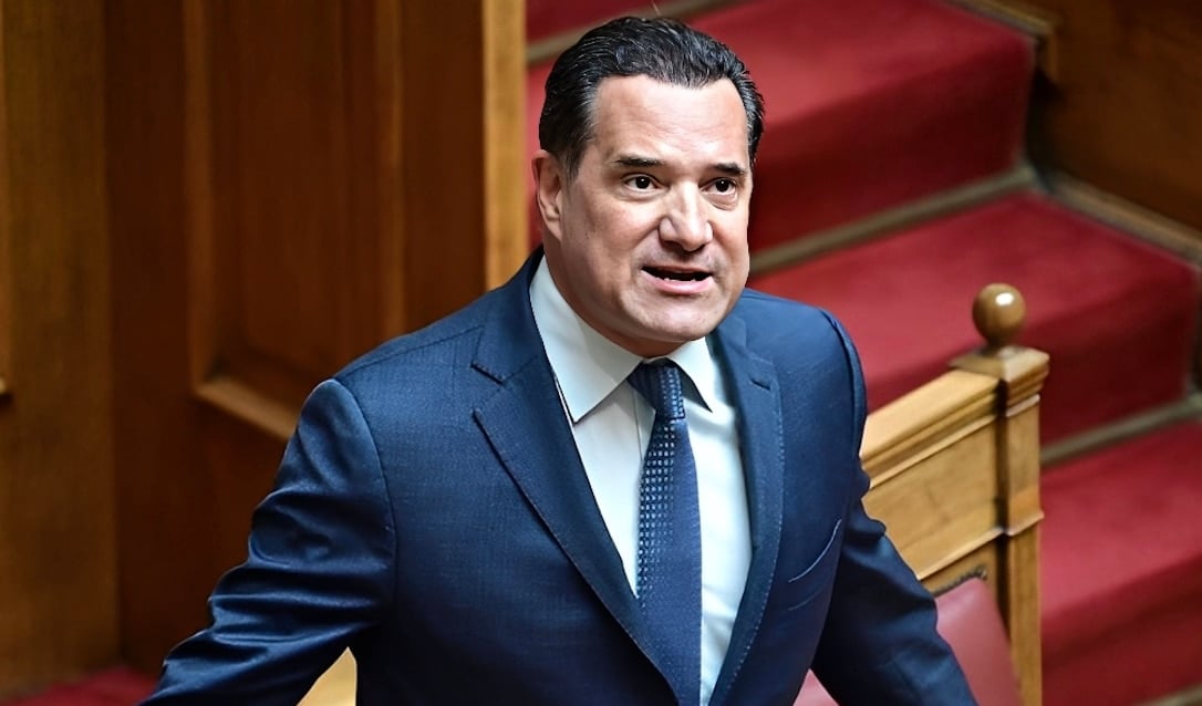 Άδωνις: «Στα 8 από τα 10 νοσοκομεία με περιμένουν με λουλούδια»