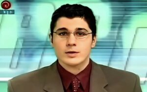 Αγνώριστος πασίγνωστος Έλληνας παρουσιαστής – Το σπάνιο βίντεο από την πρώτη του εμφάνιση στην τηλεόραση