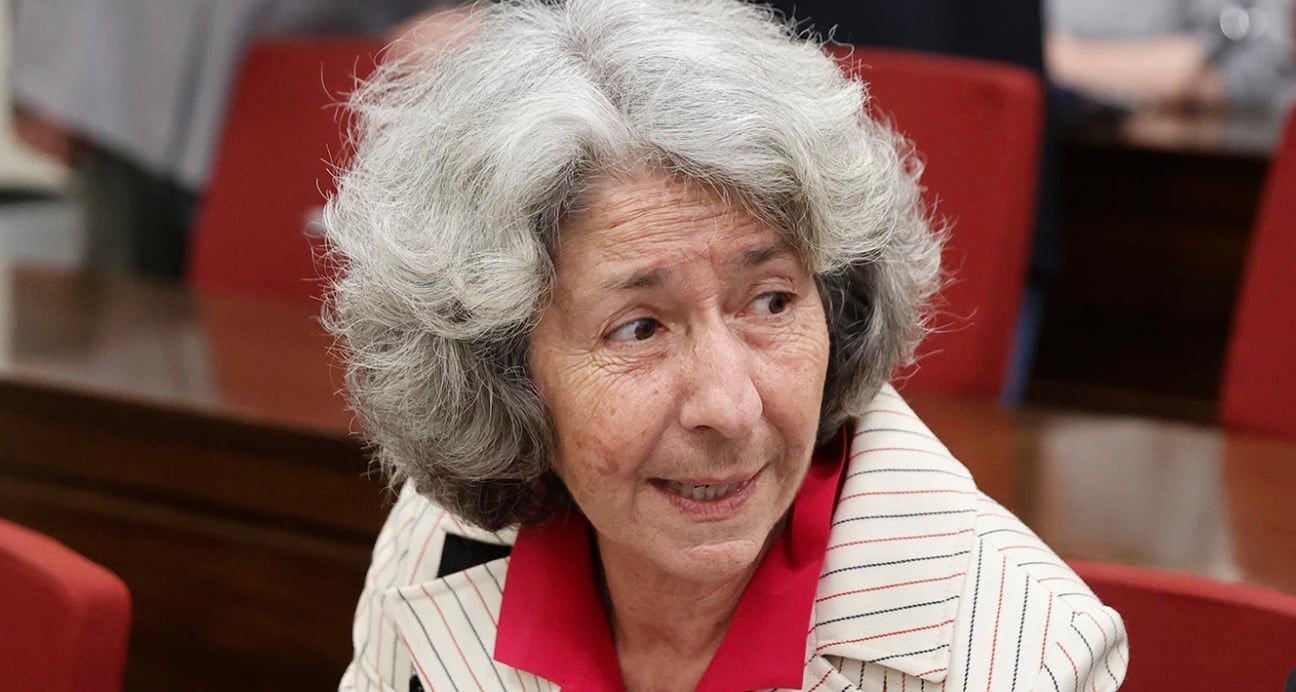 «Ο πατέρας μου δεν έγραψε ποίηση για να έχω εγώ προίκα»: Η Έρη Ρίτσου απαντά για τη διαχείριση των έργων των δημιουργών