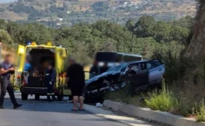 ΕΚΤΑΚΤΟ – Σοβαρό τροχαίο στο Ρέθυμνο: Πέντε τραυματίες